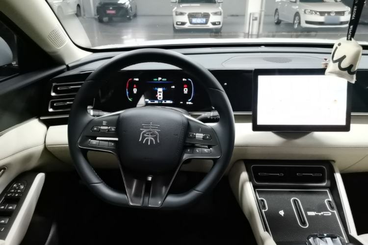 Used BYD Qin L 2024 DM-i 80KM Leading Model Steering Wheel