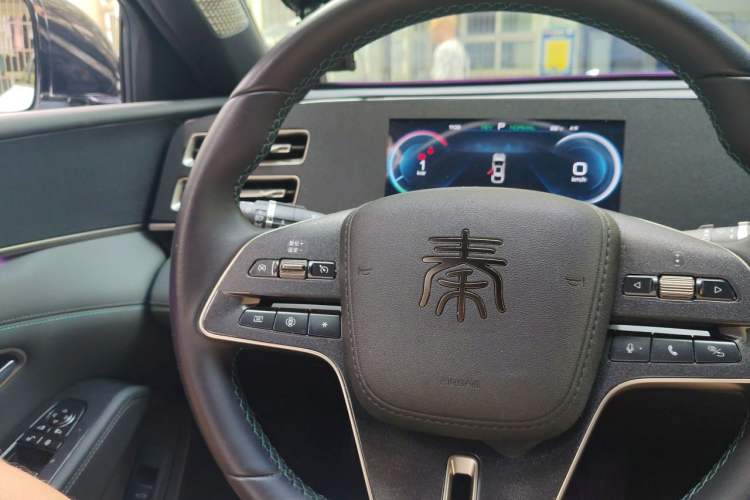 Used BYD Qin L 2024 DM-i 120KM Leading Model Steering Wheel
