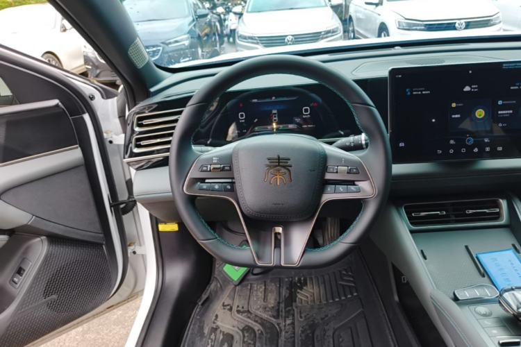 Used BYD Qin L 2024 DM-i 120KM Beyond Model Steering Wheel
