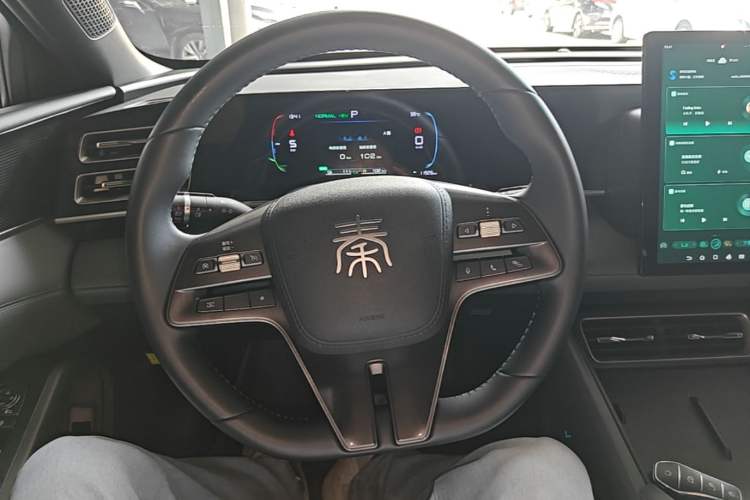 Used BYD Qin L 2024 DM-i 80KM Leading Model Steering Wheel