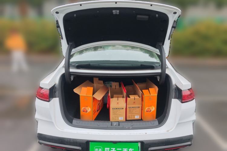 Used BYD Qin L 2024 DM-i 80KM Leading Model Trunk