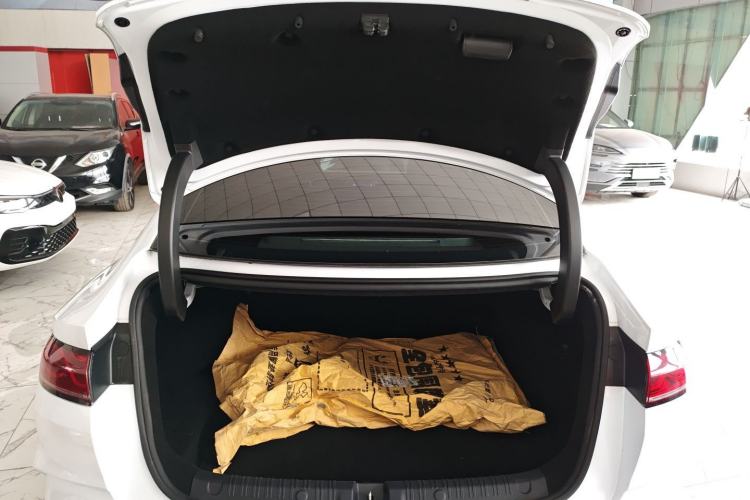 Used BYD Qin L 2024 DM-i 80KM Leading Model Trunk