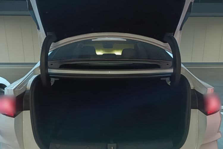 Used BYD Qin L 2024 DM-i 120KM Beyond Model Trunk