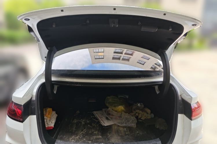 Used BYD Qin L 2024 DM-i 120KM Leading Model Trunk