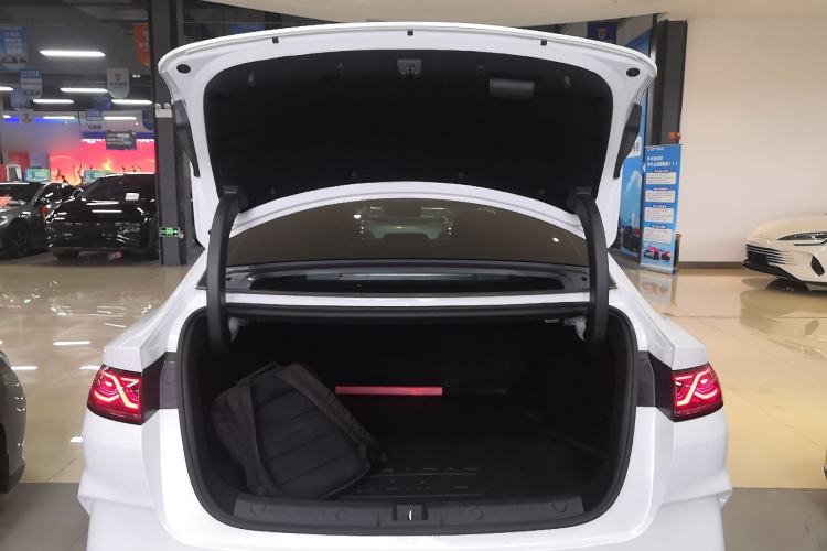 Used BYD Qin L 2024 DM-i 120KM Beyond Model Trunk
