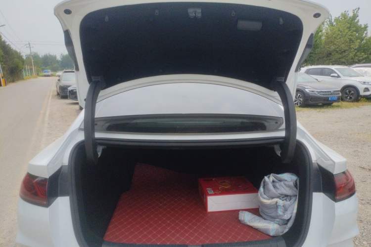 Used BYD Qin L 2024 DM-i 80KM Leading Model Trunk