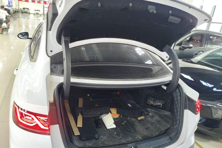 Used BYD Qin L 2024 DM-i 80KM Beyond Model Trunk