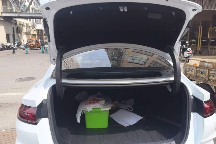 Used BYD Qin L 2024 DM-i 120KM Beyond Model Trunk