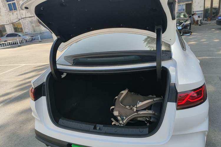 Used BYD Qin L 2024 DM-i 80KM Beyond Model Trunk