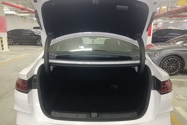 Used BYD Qin L 2024 DM-i 120KM Beyond Model Trunk