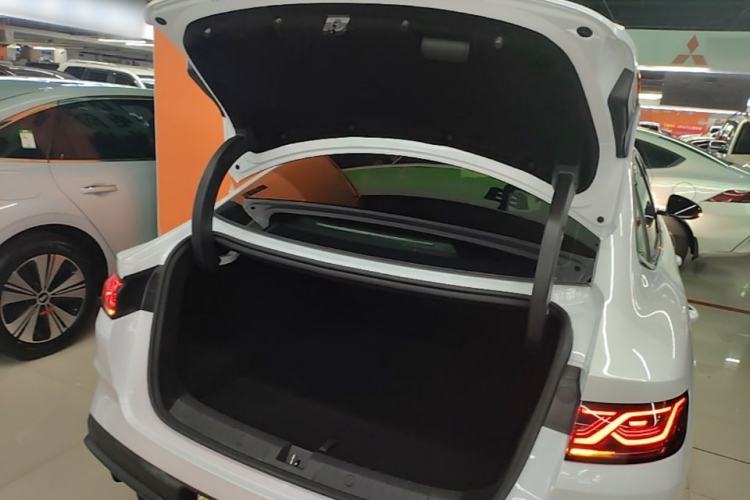 Used BYD Qin L 2024 DM-i 80KM Leading Model Trunk