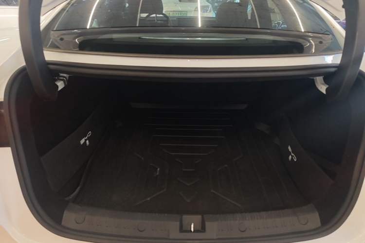 Used BYD Qin L 2024 DM-i 120KM Beyond Model Trunk