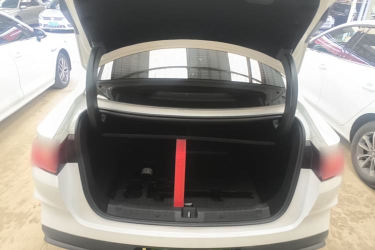 Used BYD Qin L 2024 DM-i 80KM Leading Model Trunk