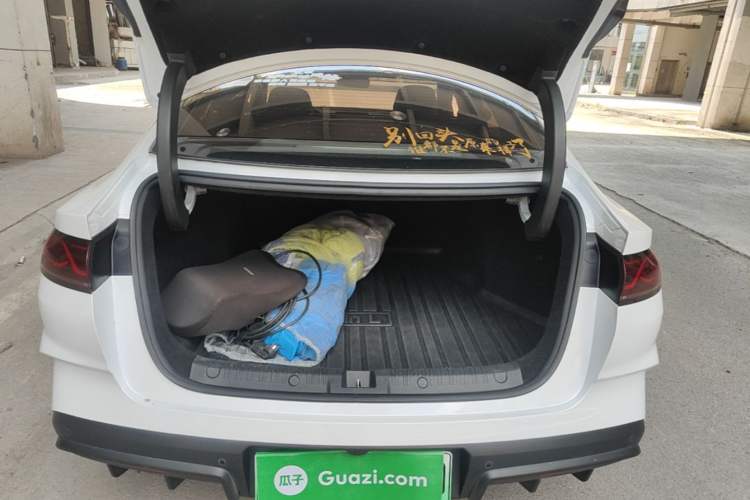 Used BYD Qin L 2024 DM-i 80KM Leading Model Trunk