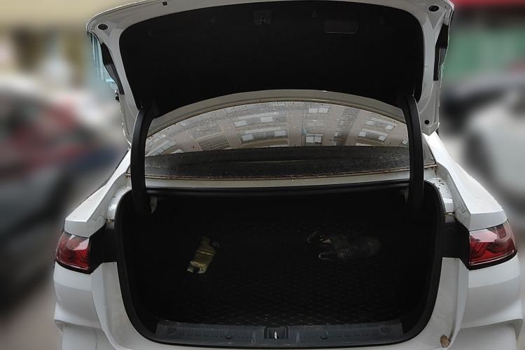 Used BYD Qin L 2024 DM-i 120KM Leading Model Trunk