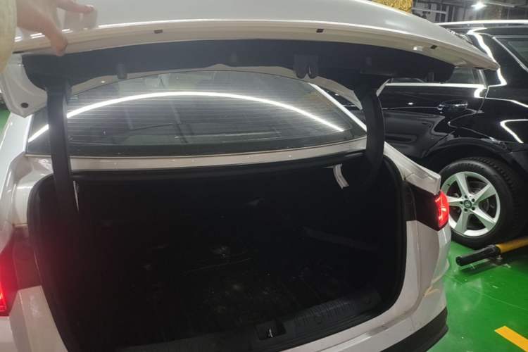 Used BYD Qin L 2024 DM-i 120KM Beyond Model Trunk