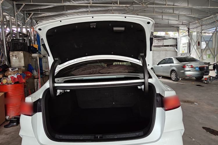 Used BYD Qin L 2024 DM-i 80KM Leading Model Trunk