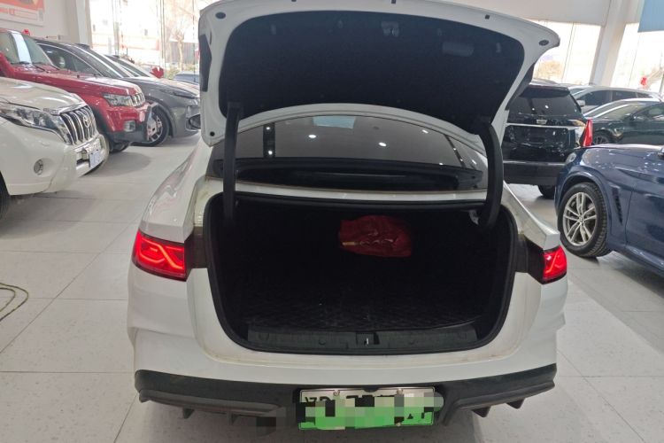 Used BYD Qin L 2024 DM-i 120KM Leading Model Trunk