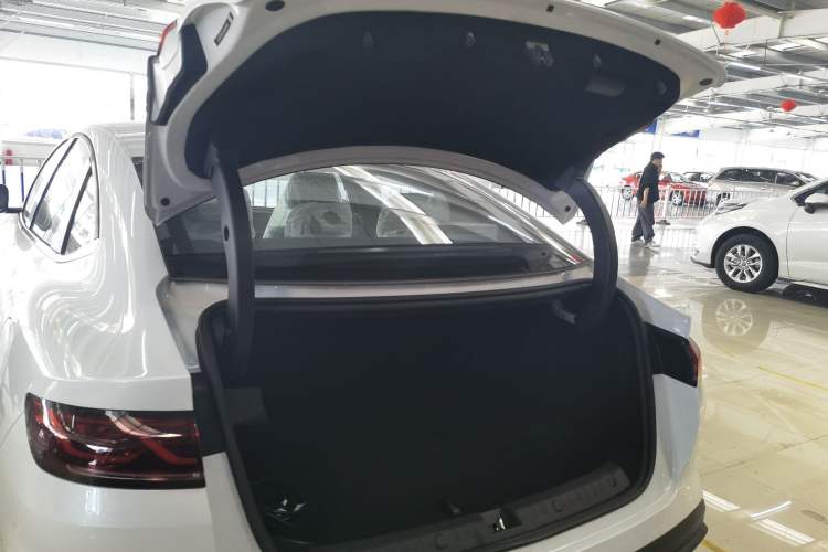 Used BYD Qin L 2024 DM-i 80KM Leading Model Trunk