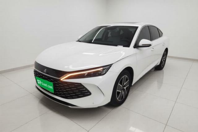 Ojetý BYD Qin L 2024 DM-i 120KM Leading Model