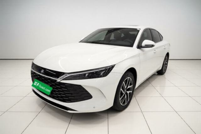 Ojetý BYD Qin L 2024 DM-i 120KM Leading Model