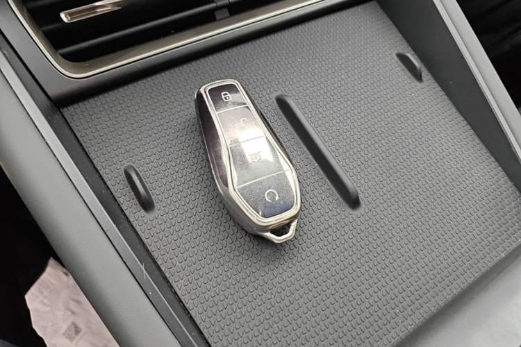 Used BYD Qin L 2024 DM-i 80KM Beyond Model Vehicle Key