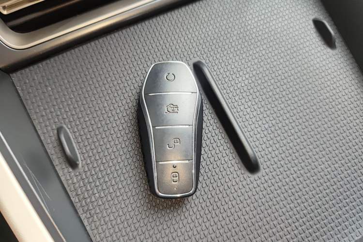 Used BYD Qin L 2024 DM-i 80KM Leading Model Vehicle Key