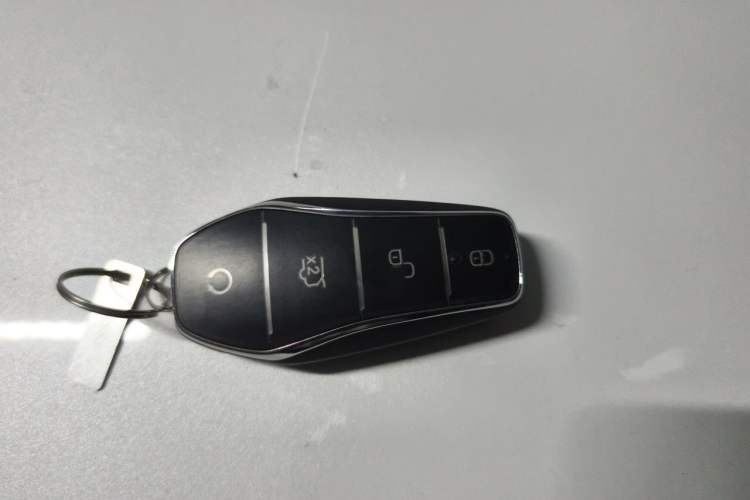 Used BYD Qin L 2024 DM-i 80KM Leading Model Vehicle Key