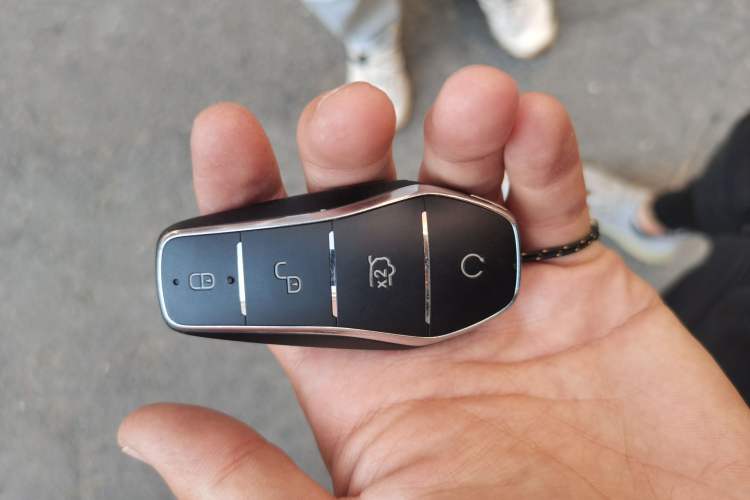 Used BYD Qin L 2024 DM-i 80KM Leading Model Vehicle Key