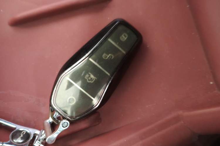 Used BYD Qin L 2024 DM-i 80KM Leading Model Vehicle Key