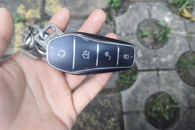Used BYD Qin L 2024 DM-i 80KM Leading Model Vehicle Key