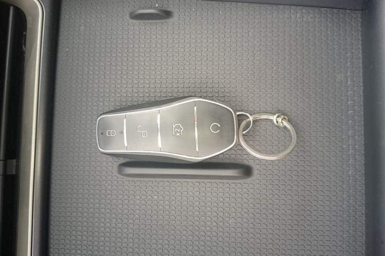 Used BYD Qin L 2024 DM-i 80KM Leading Model Vehicle Key