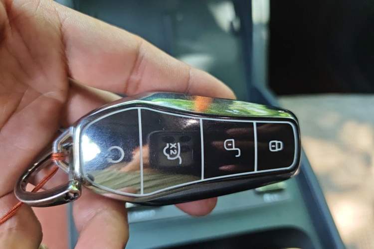 Used BYD Qin L 2024 DM-i 80KM Beyond Model Vehicle Key