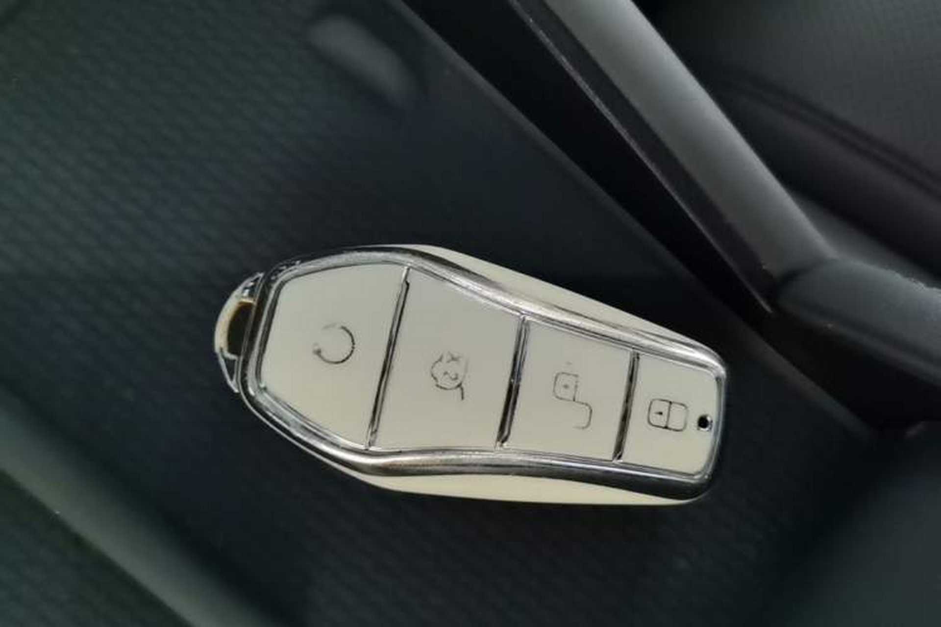 Used BYD Qin L 2024 DM-i 80KM Beyond Model Vehicle Key