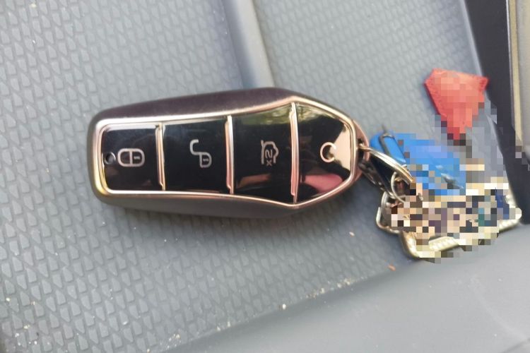 Used BYD Qin L 2024 DM-i 120KM Beyond Model Vehicle Key