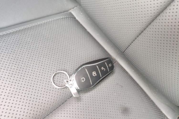 Used BYD Qin L 2024 DM-i 80KM Leading Model Vehicle Key