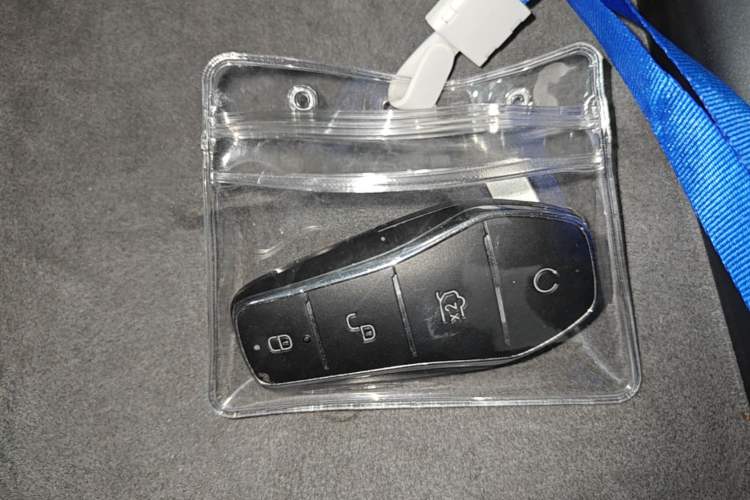 Used BYD Qin L 2024 DM-i 120KM Excellence Model Vehicle Key