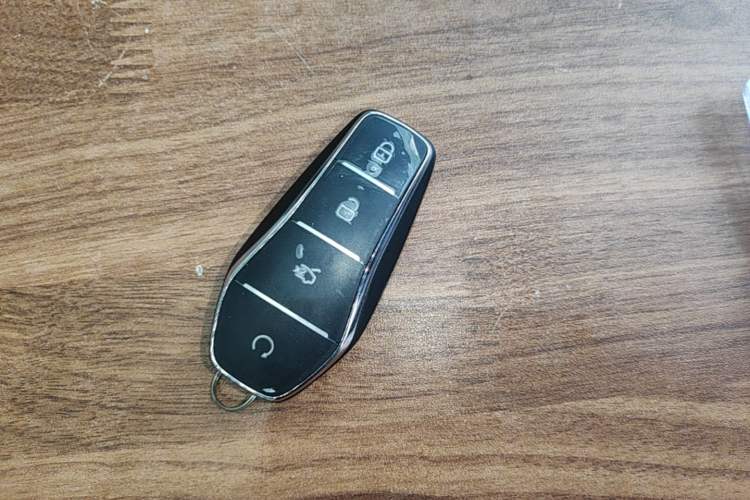 Used BYD Qin L 2024 DM-i 80KM Beyond Model Vehicle Key