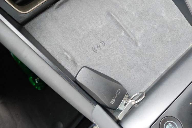Used BYD Qin L 2024 DM-i 120KM Excellence Model Vehicle Key