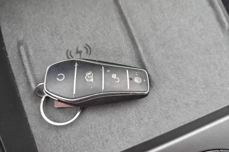 Used BYD Qin L 2024 DM-i 120KM Excellence Model Vehicle Key
