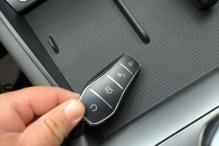 Used BYD Qin L 2024 DM-i 120KM Leading Model Vehicle Key