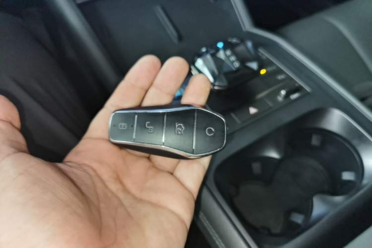 Used BYD Qin L 2024 DM-i 120KM Beyond Model Vehicle Key