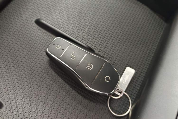 Used BYD Qin L 2024 DM-i 120KM Leading Model Vehicle Key