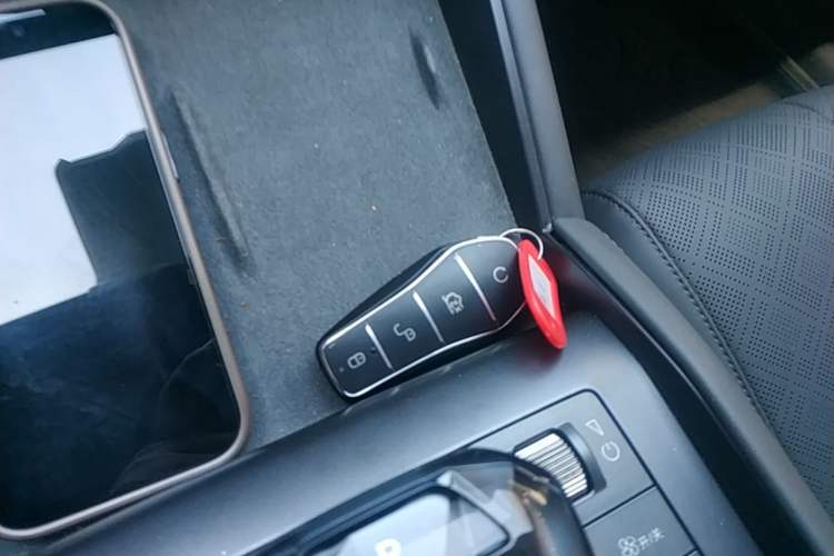 Used BYD Qin L 2024 DM-i 120KM Excellence Model Vehicle Key