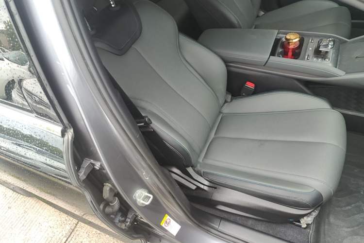 Used BYD Qin L 2025 DM-i Smart Drive 80KM Leading Model Right Front Seat