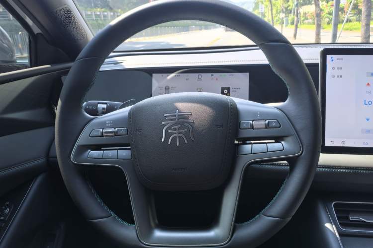 Used BYD Qin L 2025 EV 545KM Beyond Version Steering Wheel