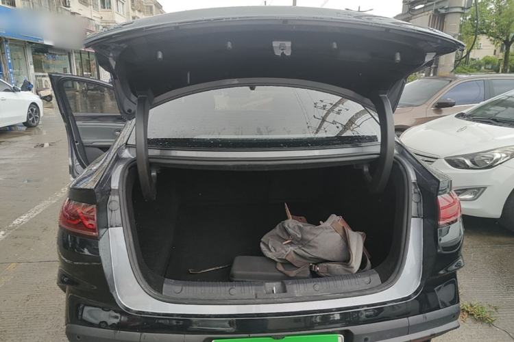 Used BYD Qin L 2025 DM-i Smart Drive 80KM Leading Model Trunk
