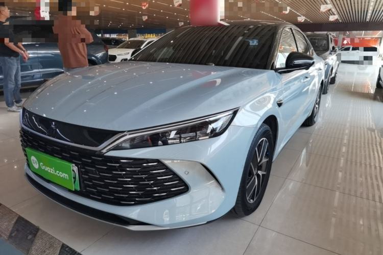 BYD Qin L 2025 DM-i Smart Drive 120KM Leading Model
