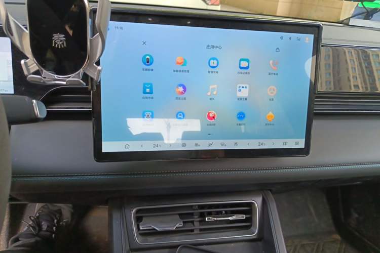 Used BYD Qin L 2025 EV 470KM Leading Edition Audio And AC Panel