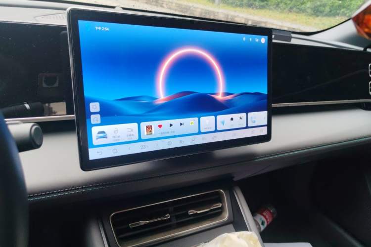 Used BYD Qin L 2025 DM-i Smart Drive 120KM Leading Model Audio And AC Panel